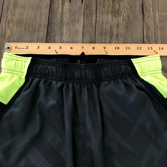 Nike FB Mens Medium Fly 3.0 Training Shorts 667446 - Picture 7 of 9